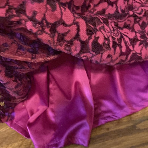 Eliza J formal gown size 4 - Picture 7 of 9